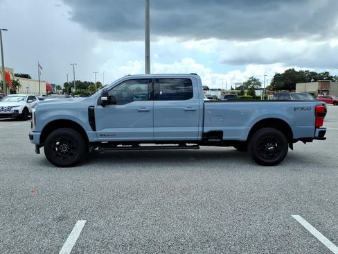 Used 2024 Ford F250 Lariat w/ Black Appearance Package AWD/4WD image 4