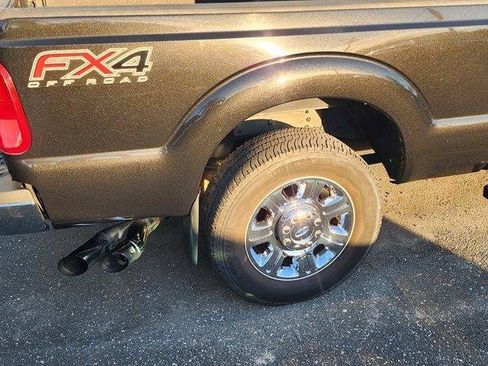 Used 2015 Ford F250 Lariat w/ Lariat Ultimate Package image 11