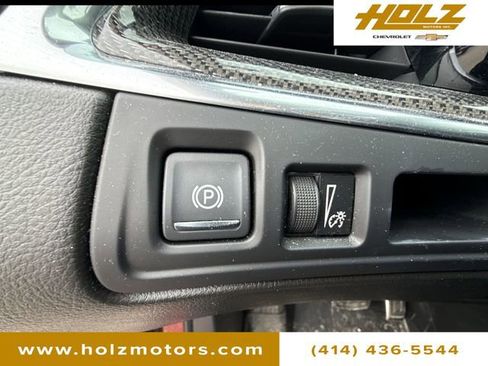 Certified 2023 Cadillac XT5 Sportv w/ LPO, Floor Liner Package image 19