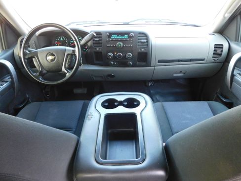 Used 2010 Chevrolet Silverado 1500 LS image 22
