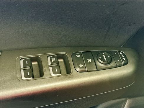 Used 2020 Kia Sportage S image 18