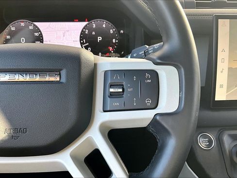 Used 2024 Land Rover Defender 130 S image 19
