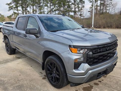 Used 2023 Chevrolet Silverado 1500 Custom image 9