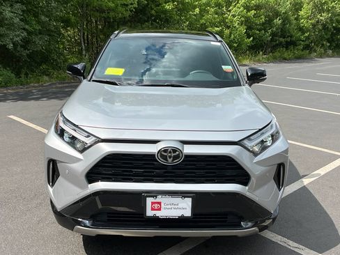 Certified 2025 Toyota RAV4 XSE w/ Advanced Technology Package AWD/4WD image 8