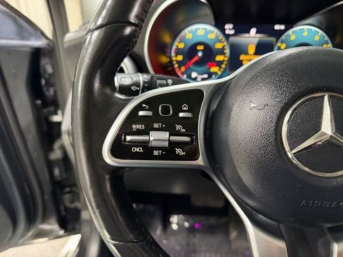 Used 2021 Mercedes-Benz GLC 300 4MATIC image 17