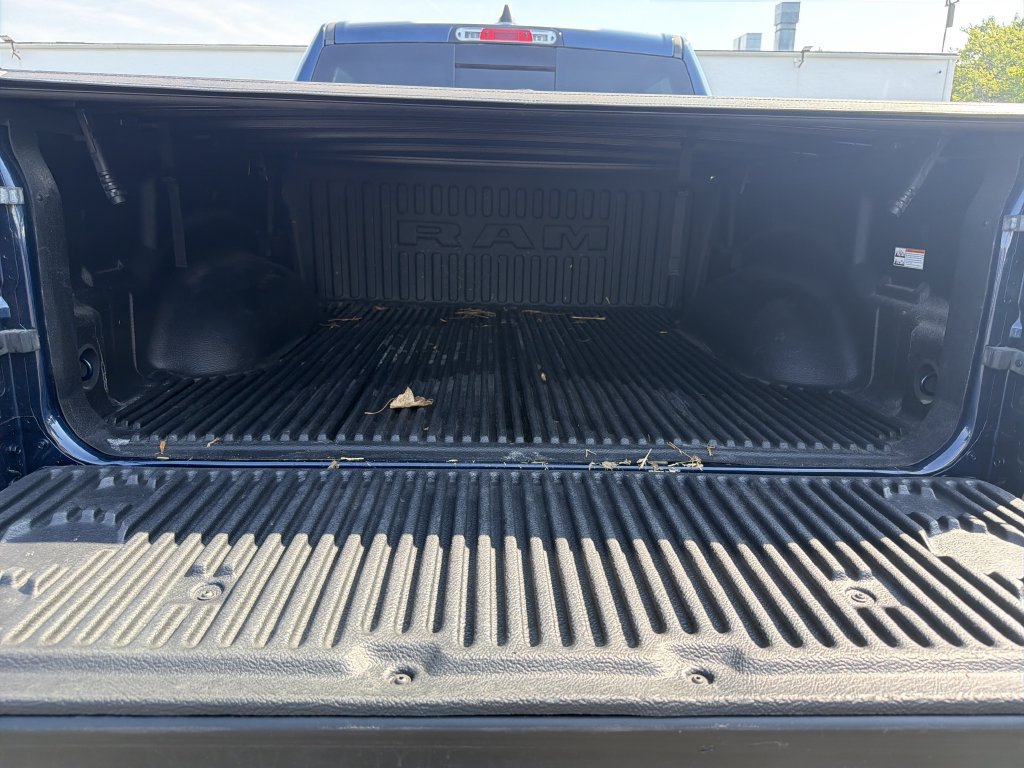 Used 2022 RAM 1500 Laramie w/ Sport Appearance Package AWD/4WD image 31