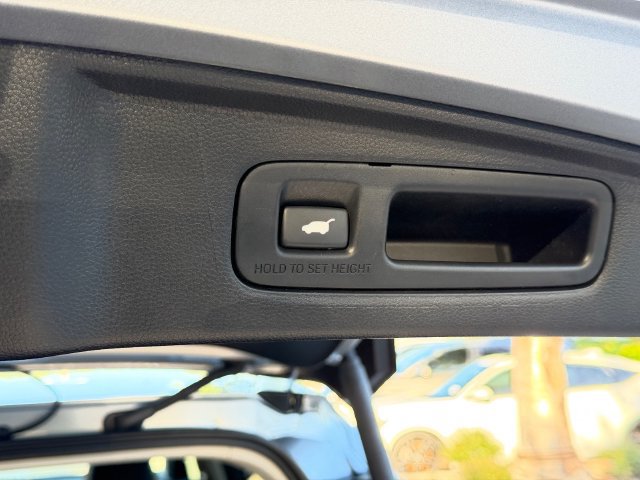Used 2023 Honda CR-V EX-L image 18
