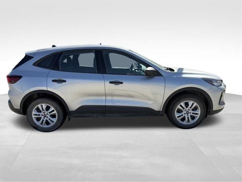 Used 2023 Ford Escape AWD image 3