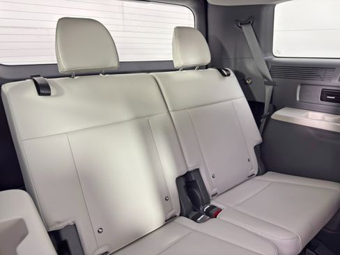 Used 2024 Hyundai Santa Fe SEL image 36