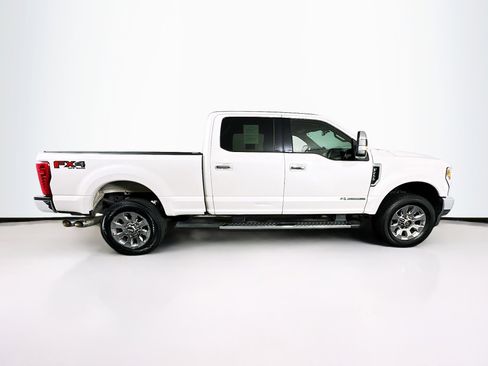 Used 2018 Ford F250 Lariat w/ Chrome Package image 10