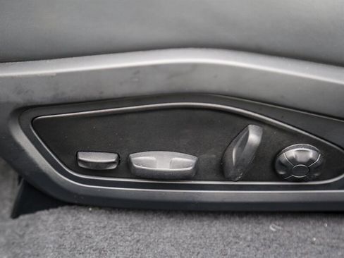 Used 2023 Audi RS e-tron GT image 39