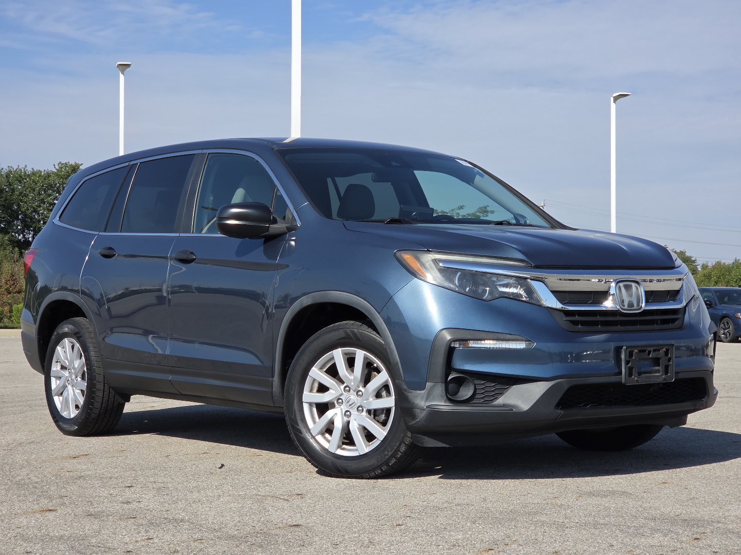 Used 2019 Honda Pilot LX image 2