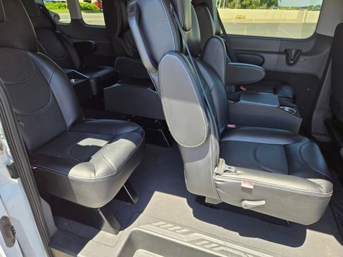Used 2023 Ford Transit 350 XLT RWD image 10