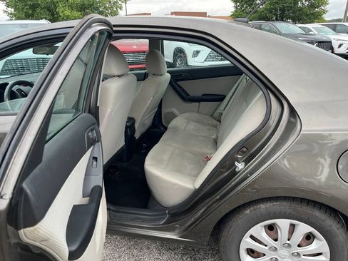 Used 2011 Kia Forte EX FWD image 9