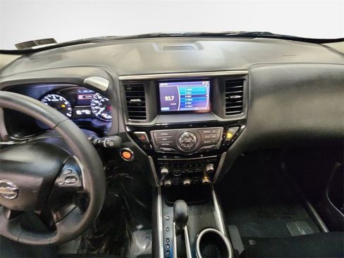 Used 2015 Nissan Pathfinder SV image 22