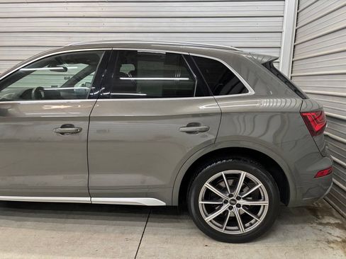Used 2023 Audi SQ5 Premium w/ Convenience Package AWD/4WD image 5