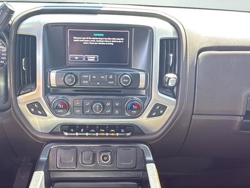 Used 2018 GMC Sierra 1500 SLT AWD/4WD image 18