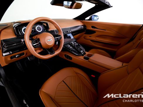 Used 2026 Aston Martin V8 Vantage S RWD image 13