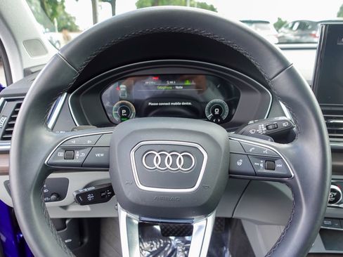 Used 2023 Audi Q5 e Premium Plus w/ Premium Plus Package image 12