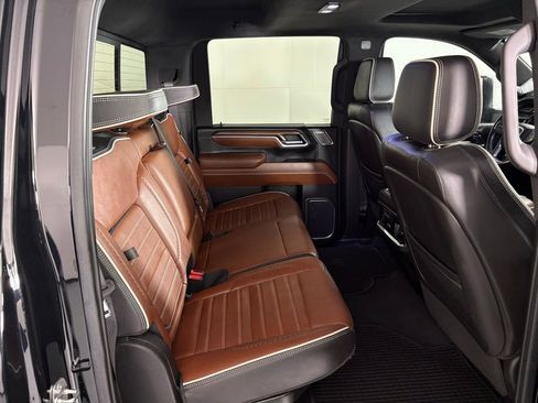 Used 2024 GMC Sierra 3500 Denali Ultimate AWD/4WD image 49