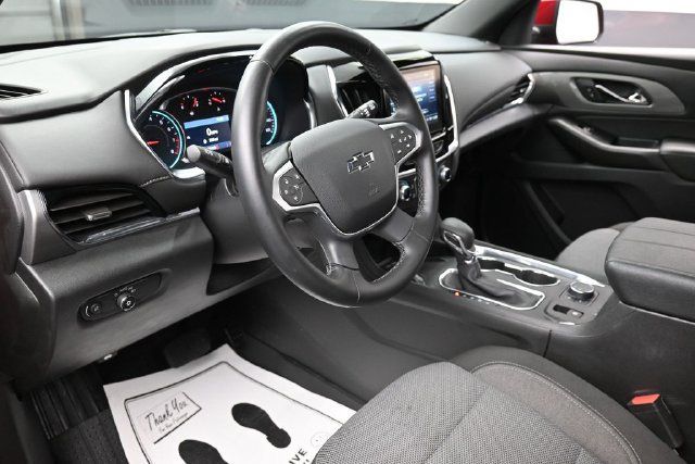 Used 2024 Chevrolet Traverse LT FWD image 14