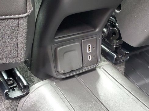Used 2023 Buick Encore GX Essence w/ Experience Buick Package AWD/4WD image 31