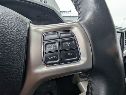 Used 2016 RAM 1500 Laramie w/ Convenience Group image 19