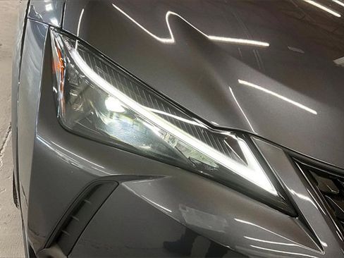 Used 2023 Lexus UX 250h AWD w/ Premium Package image 32