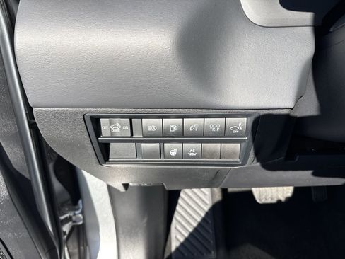 Used 2022 Toyota Tundra Platinum image 14