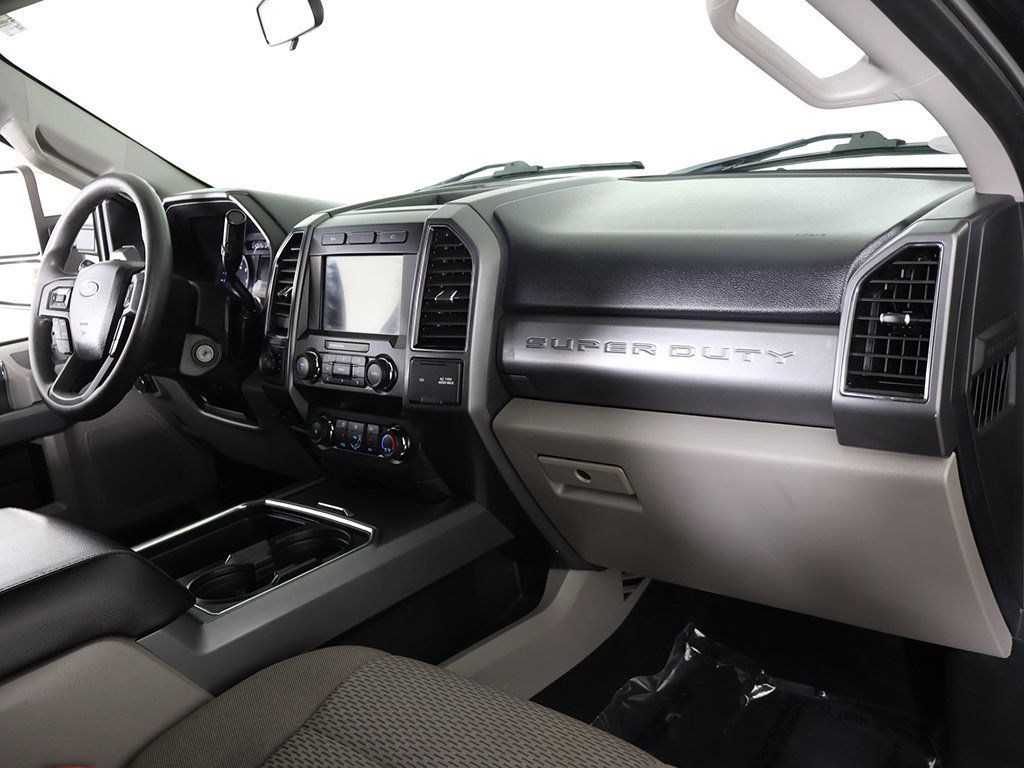 Used 2019 Ford F250 XLT w/ XLT Premium Package AWD/4WD image 27
