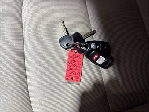 Used 2018 Hyundai Elantra SEL FWD image 26