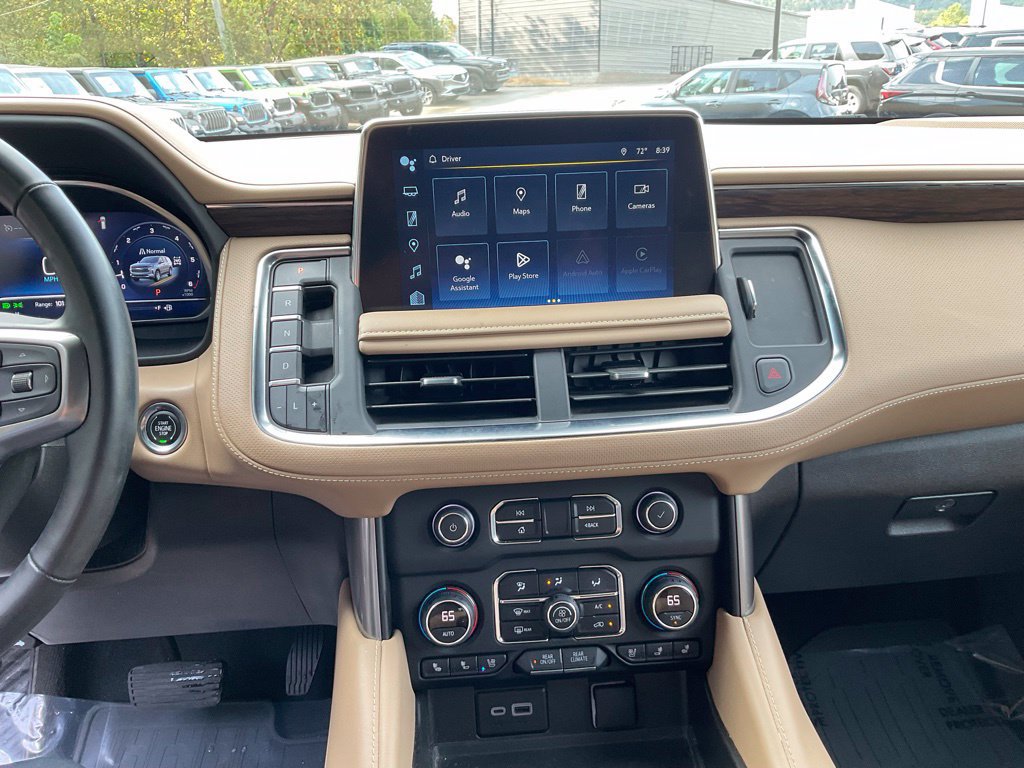 Used 2023 Chevrolet Tahoe Premier AWD/4WD image 16
