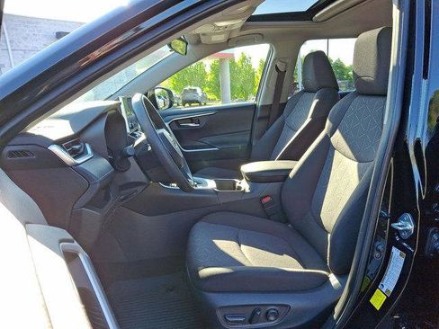 Certified 2025 Toyota RAV4 XLE w/ Convenience Package AWD/4WD image 13