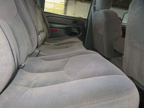Used 2006 Chevrolet Silverado 2500 LT w/ Heavy-Duty Power Package AWD/4WD image 29