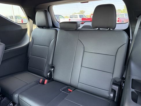 New 2026 Chevrolet Traverse LT w/ Enhanced Driving Package image 10