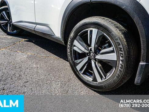 Used 2024 Nissan Rogue SL w/ SL Premium Package AWD/4WD image 16