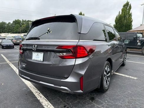 Certified 2026 Honda Odyssey EX-L image 6