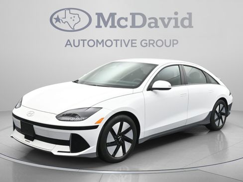 Used 2024 Hyundai Ioniq 6 SEL RWD image 1