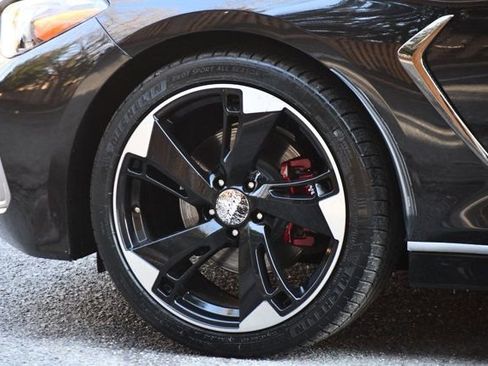 Used 2019 Genesis G70 2.0T Advanced w/ Sport Package image 14