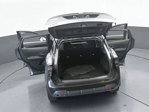 Used 2025 Nissan Kicks SV image 65