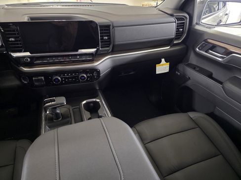 New 2026 Chevrolet Silverado 1500 RST w/ Redline Edition image 20