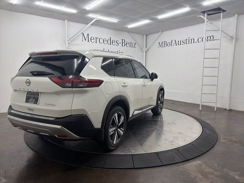 Used 2023 Nissan Rogue Platinum w/ Platinum Premium Package image 7