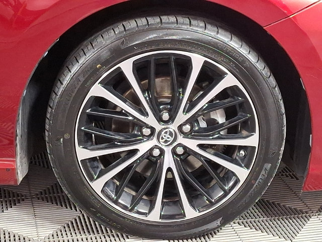 Used 2018 Toyota Camry SE FWD image 11