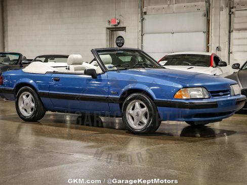 Used 1989 Ford Mustang LX RWD image 1