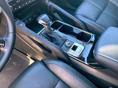 Certified 2024 Kia Telluride SX image 16