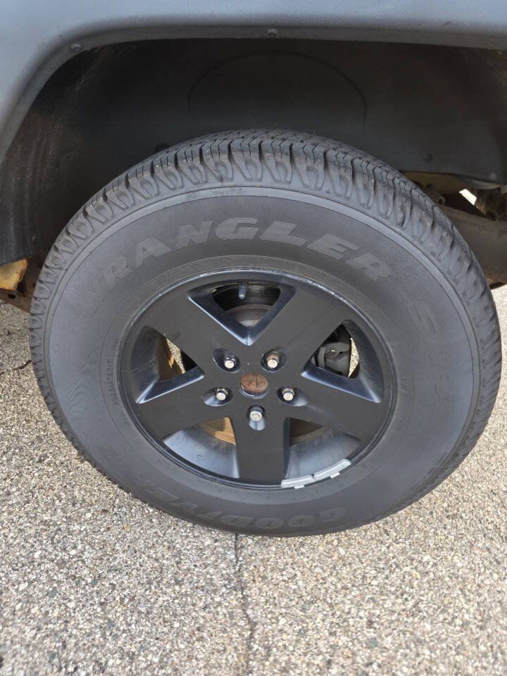 Used 2014 Jeep Wrangler Sport AWD/4WD image 29