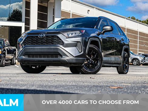 Used 2021 Toyota RAV4 LE image 3