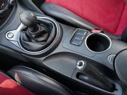Used 2015 Nissan 370Z NISMO RWD image 32