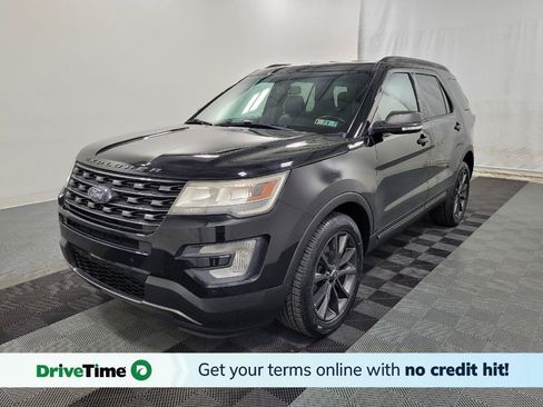Used 2017 Ford Explorer XLT w/ Equipment Group 202A AWD/4WD image 1