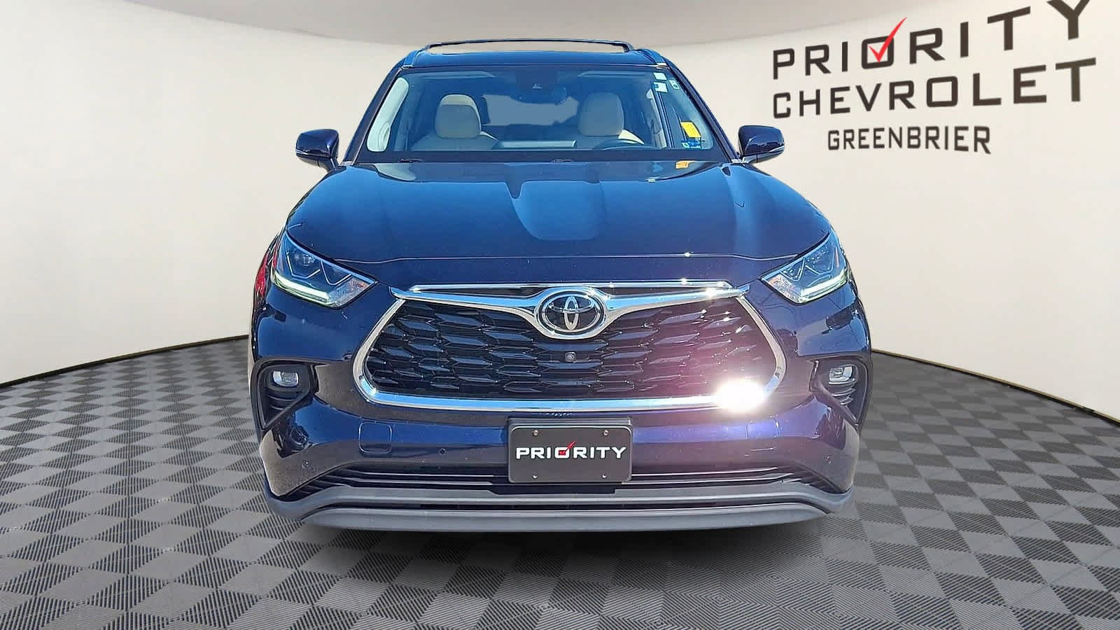 Used 2022 Toyota Highlander Limited AWD/4WD image 3